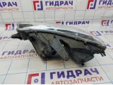 Фара правая Renault Sandero Stepway (5S) 260105559R