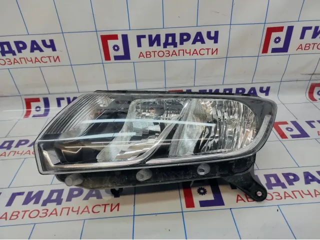 Фара левая Renault Sandero Stepway (5S) 260609450R