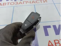 Кнопка аварийной сигнализации Renault Sandero Stepway (5S) 252905668R
