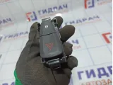 Кнопка аварийной сигнализации Renault Sandero Stepway (5S) 252905668R