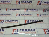 Накладка стекла переднего правого Renault Sandero Stepway (5S) 808206884R