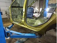 Порог со стойкой левый Renault Sandero Stepway (5S)