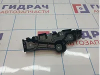 Кронштейн переднего бампера левый Renault Sandero Stepway (5S) 622233582R