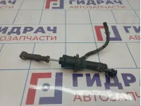 Цилиндр сцепления главный Renault Sandero Stepway (5S) 306104118R