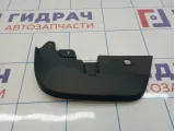 Брызговик передний левый Renault Sandero Stepway (5S) 638411171R