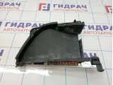 Воздуховод радиатора правый Renault Sandero Stepway (5S) 601981874R