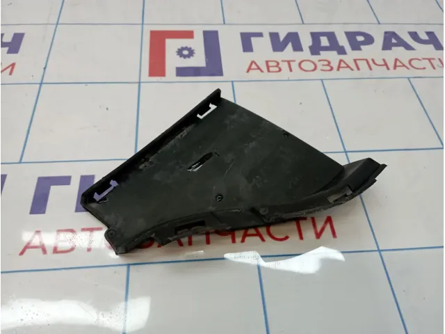 Воздуховод радиатора правый Renault Sandero Stepway (5S) 623125799R