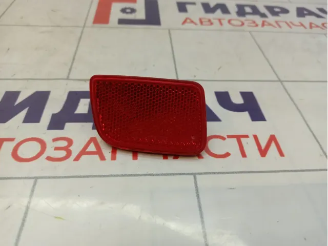 Отражатель в бампер задний левый Renault Scenic 8200152642