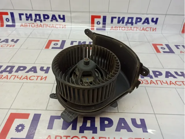 Моторчик отопителя Renault Scenic 7701056598