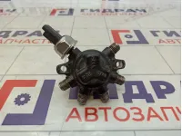 Рейка топливная (рампа) Renault Scenic 8200584032