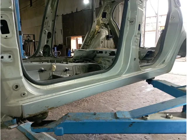 Порог со стойкой левый Renault Scenic