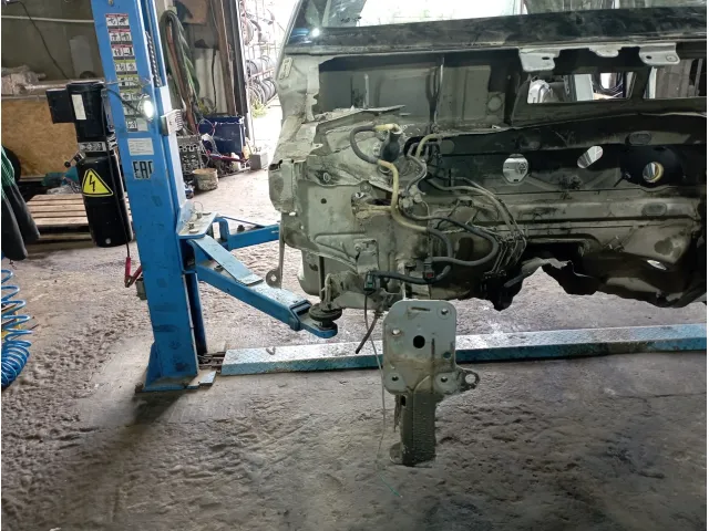 Лонжерон передний правый Renault Scenic