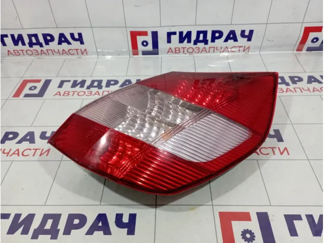 Фонарь задний правый Renault Scenic 8200127702