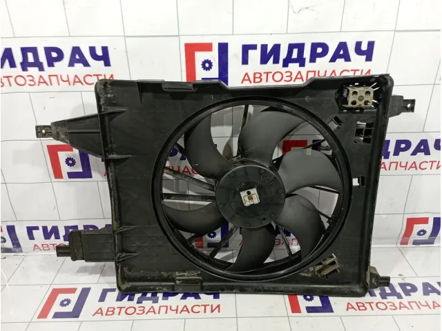 Вентилятор радиатора Renault Scenic 7701071863