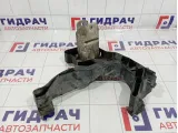 Кронштейн фары левый Renault Scenic 8200137495