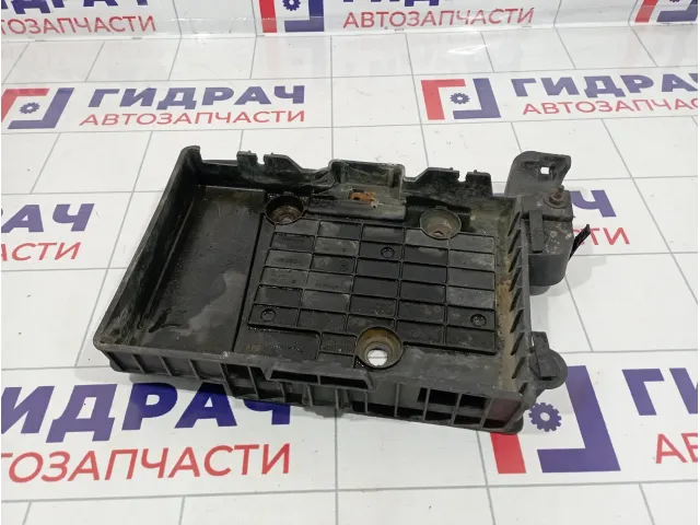 Крепление АКБ (корпус/подставка) Renault Scenic 8200166032