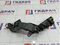 Кронштейн заднего бампера левый Renault Scenic 8200156748