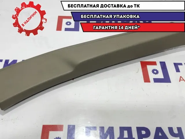 Обшивка стойки задней правая Renault Scenic 2 8200165070.