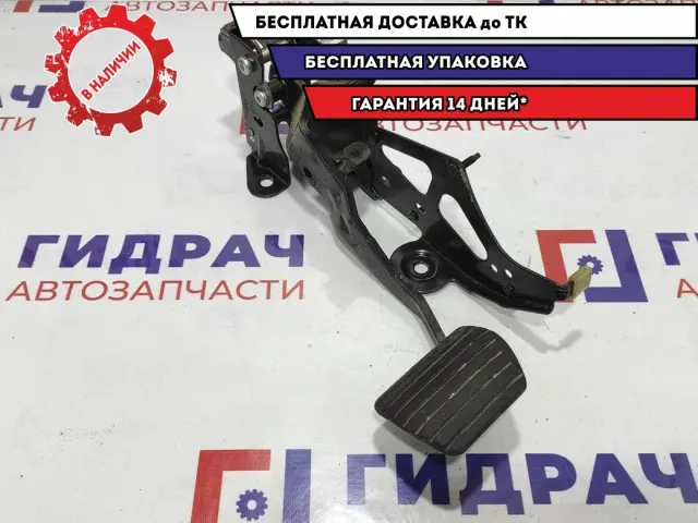 Педаль тормоза Renault Scenic 2 8200708315.