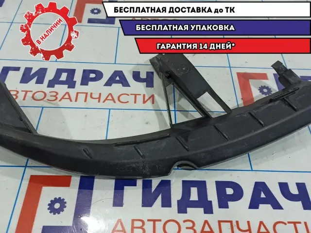 Кронштейн фары правый Renault Scenic 2 8200183758.