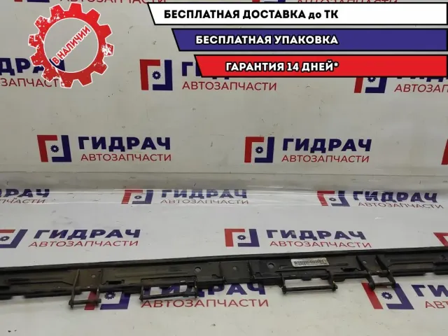 Кронштейн заднего сиденья Renault Scenic 2 8200180125.