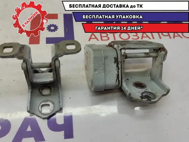 Петля двери передней левой Renault Scenic 2 .