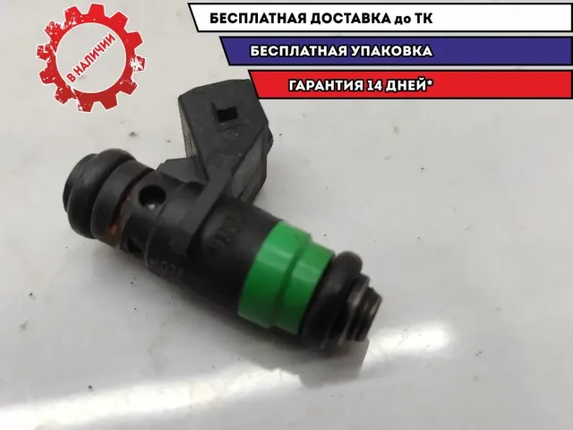 Форсунка инжекторная электрическая Renault Scenic 2 8200028797.