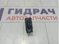 Кнопка корректора фар Renault Symbol  8200060042
