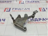 Кронштейн кпп (акпп, мкпп) Renault Symbol  8200111328