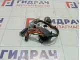 Замок зажигания Renault Symbol  7701471220