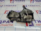 Кронштейн генератора Renault Symbol 8200020552