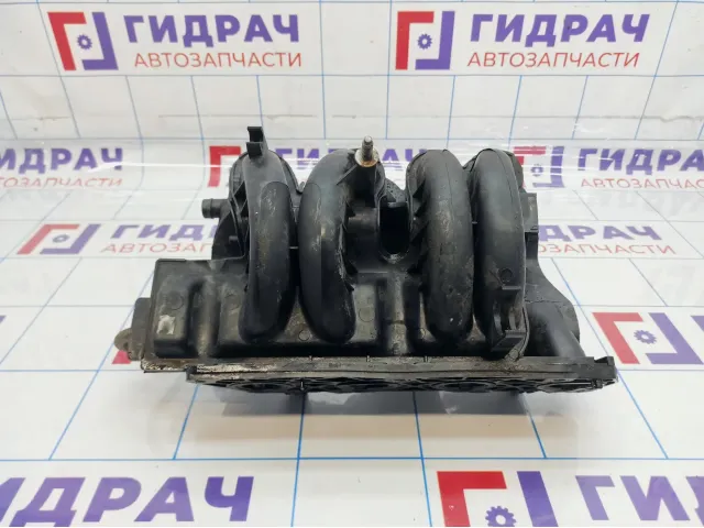 Коллектор впускной Renault Symbol 7700273860