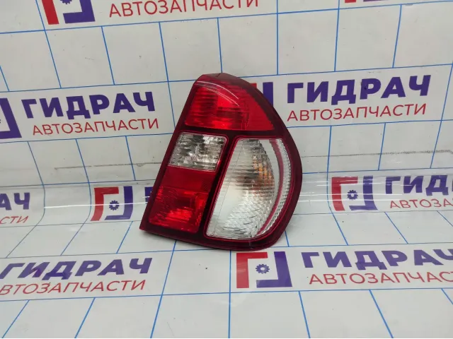 Фонарь задний правый Renault Symbol 8200403982