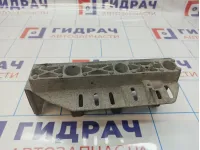 Кронштейн впускного коллектора Renault Symbol (LB) 175B19863R