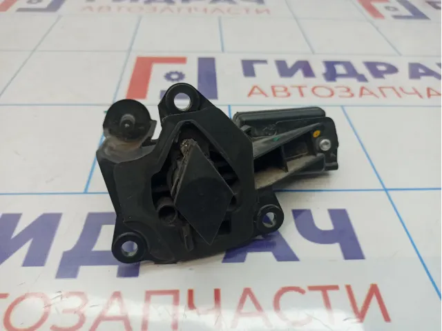 Кнопка открывания багажника Renault Symbol (LB) 8200447266