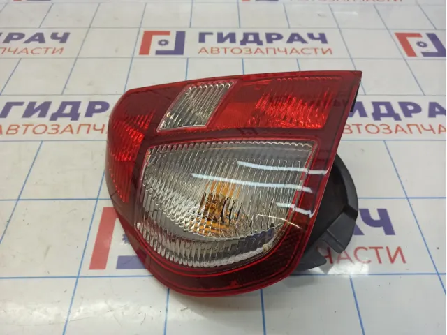 Фонарь задний левый Renault Symbol (LB) 8200403981