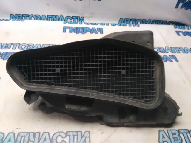Воздухозаборник MERCEDES-BENZ S500L 2208800144 Отличное состояние