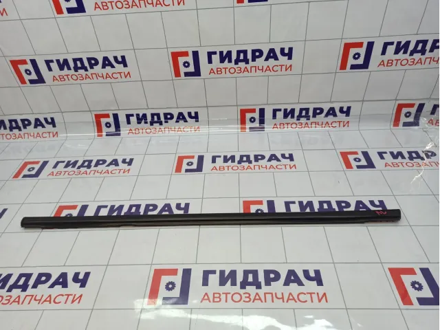 Накладка стекла заднего левого SsangYong Kyron (D200) 7351009000