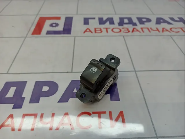 Кнопка стеклоподъемника заднего SsangYong Kyron (D200) 8584009010