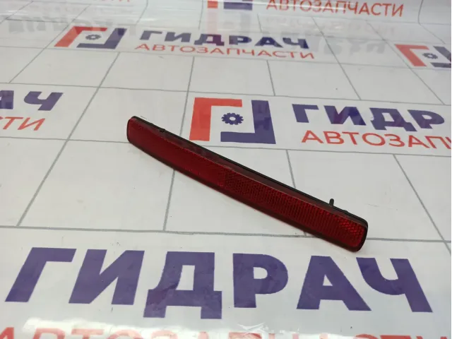 Отражатель в бампер задний правый SsangYong Kyron (D200) 8390208B00