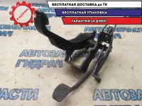 Педаль тормоза Renault Sandero 2011 360908231R Отличное состояние