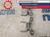 Петли двери передней левой Renault Sandero 2011 Отличное состояние