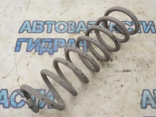 Пружина задняя Renault Sandero 2011 8200708061 Отличное состояние