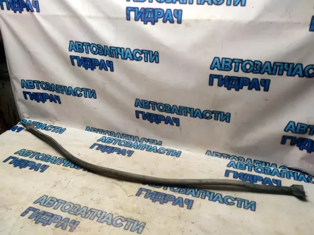 Уплотнитель капота Renault Sandero 2011 8200733177 Отличное состояние