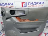 Обшивка двери передней правой Hyundai Santa Fe (SM) 82320-26000