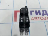 Блок управления стеклоподъемниками Hyundai Santa Fe (SM) 93570-26000