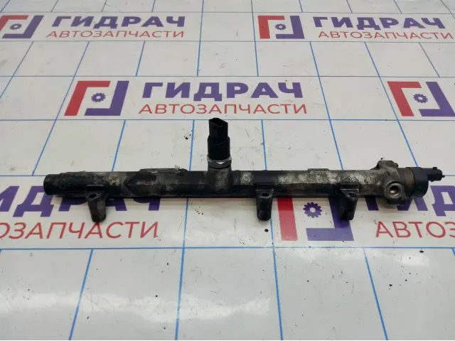 Рейка топливная Hyundai Santa Fe (SM) 31400-27000