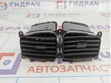 Дефлектор воздушный центральный Hyundai Santa Fe (SM) 97420-26500