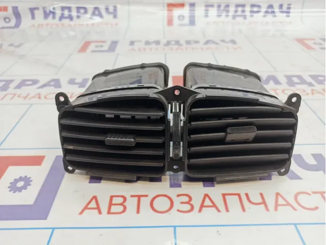 Дефлектор воздушный центральный Hyundai Santa Fe (SM) 97420-26500