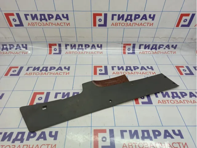 Накладка центральной консоли левая Hyundai Santa Fe (SM) 8462026100YM